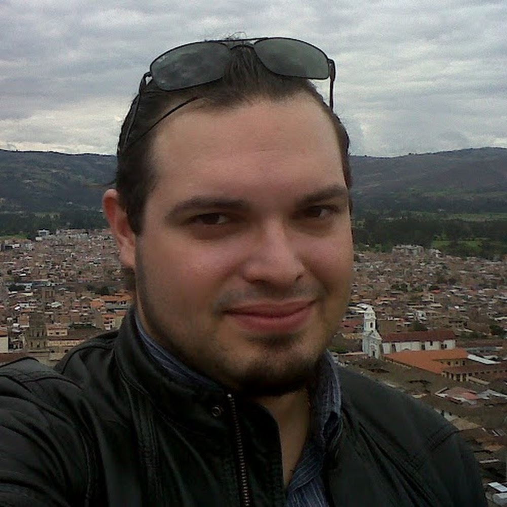 Meet your Posher, José m.